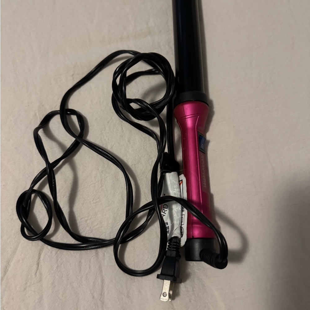 Pink and Black Curling Wand